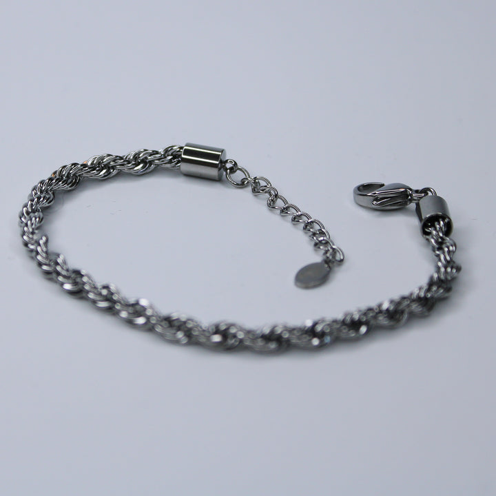 Twisted bracelet