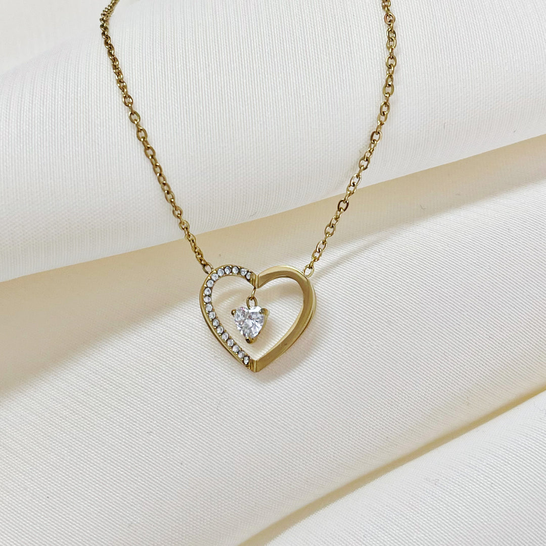 Heart necklace gold