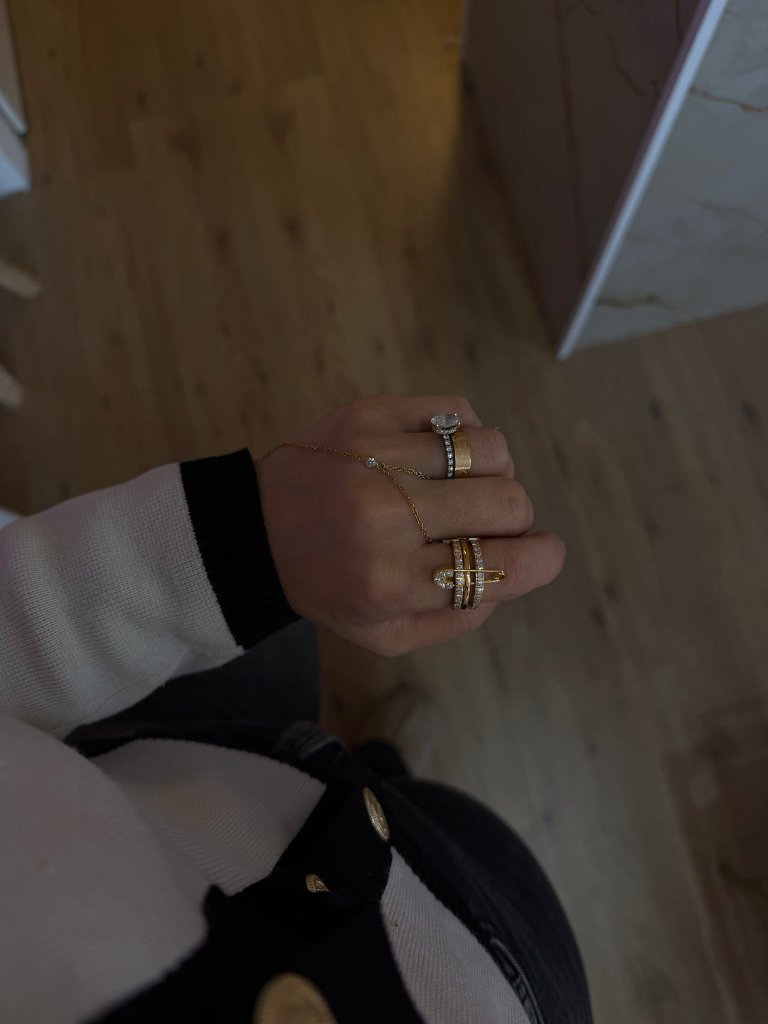 Triple stacked pin - ring