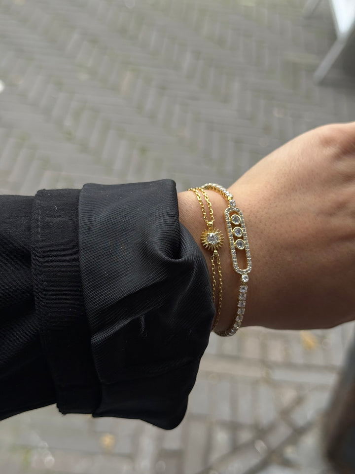 Tav bracelet - gold