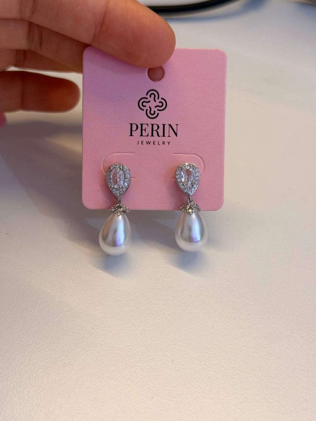 Tear drop pearl earrings - silver