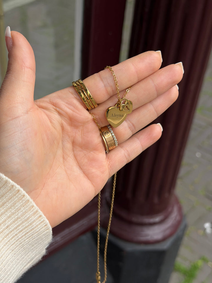 Aleyna necklace- engravable gold