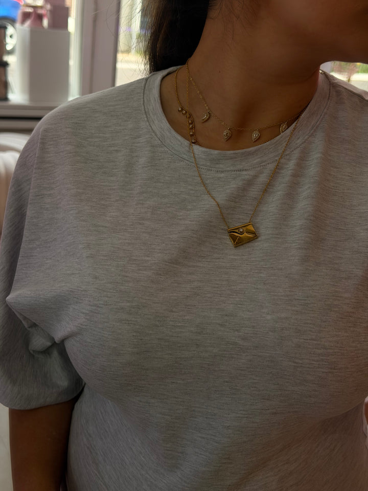 Envelope necklace gold