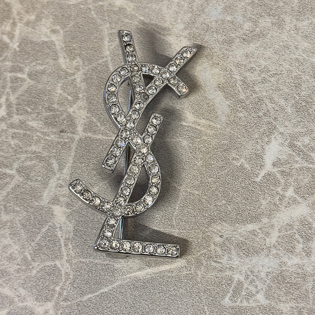 Brooche
