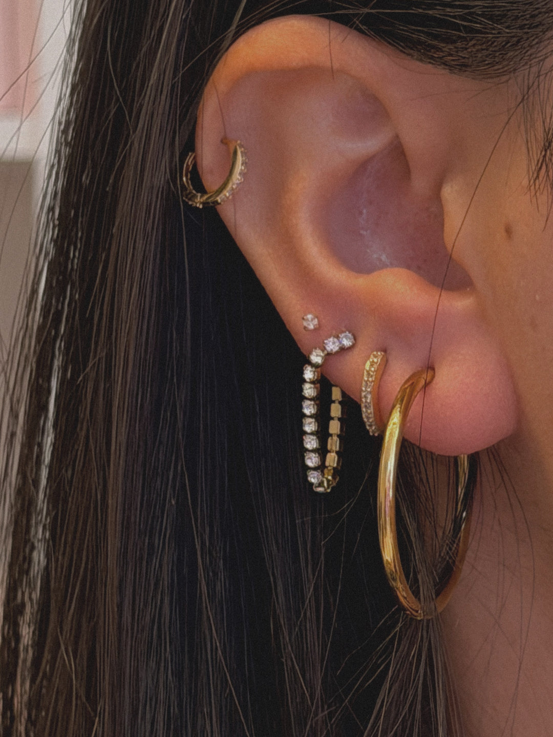 Thin hoops earrings - gold
