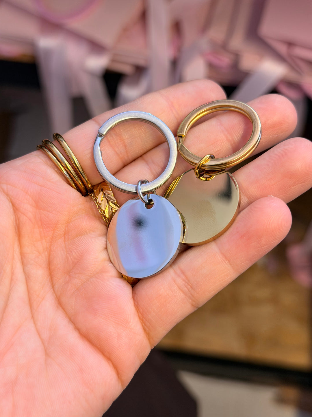 Key chain round - gold