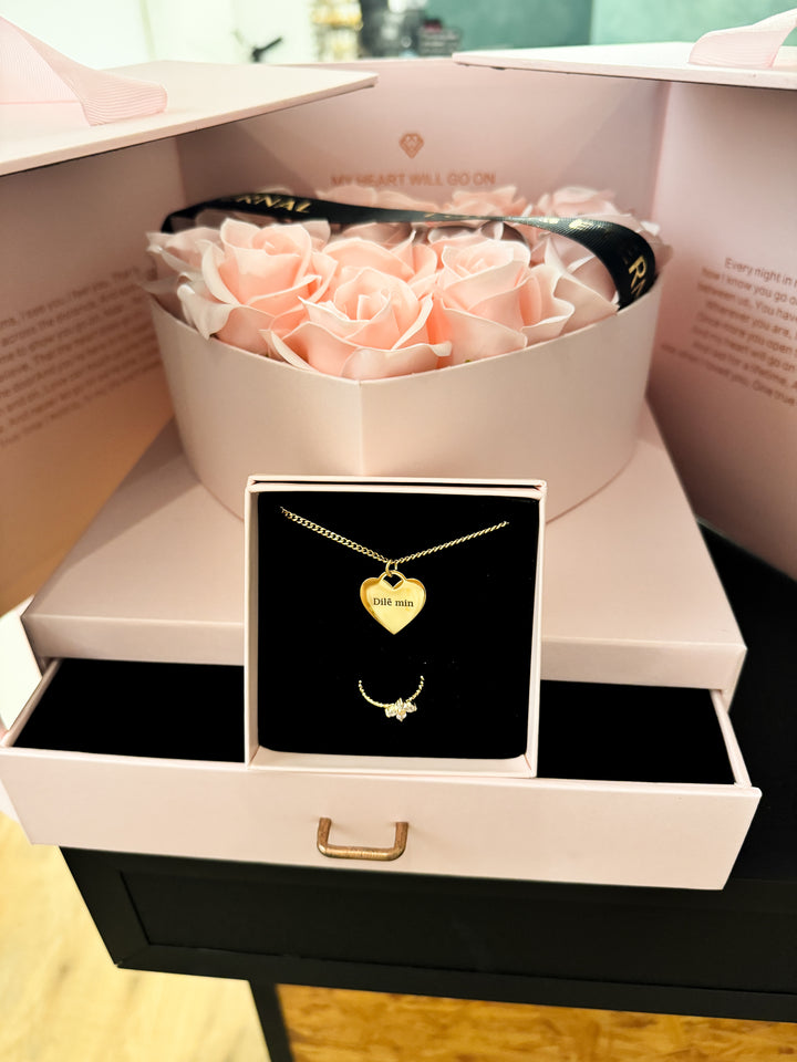 Dile min necklace Rosebox