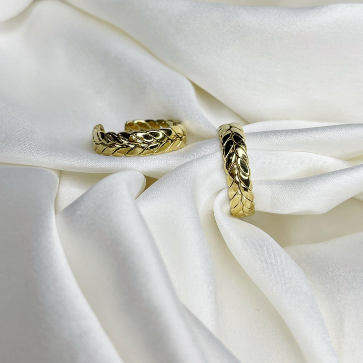 Emiza ring