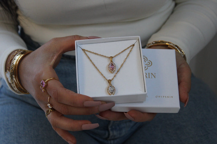 Viola necklace pink
